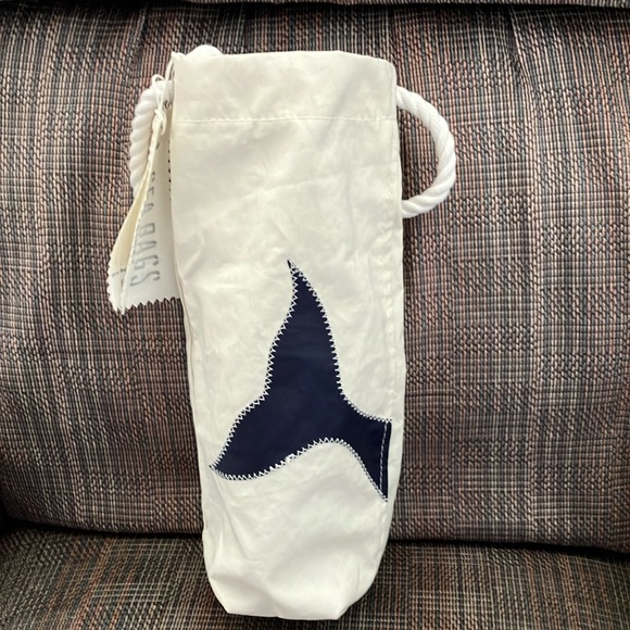 Sea Bags Maine Handbags - Whale tail Sea Bags wine tote NWT
